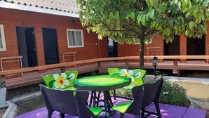 Outdoor dining - Chakdaw Mountain View Resort (Nakhon Nayok)