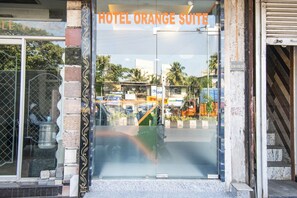 Unclassified image, 5 of 27, button - Fabhotel Orange Suites Santacruz East (Mumbai)