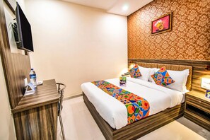 Room - Fabhotel Orange Suites Santacruz East (Mumbai)