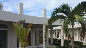 Unclassified image, 2 of 64, button - Life Resort St.thomas Royal Palm (Watamu)