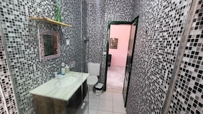 Bathroom - Tamboleiro Flats (Salvador)
