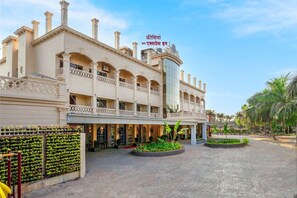 Exterior - Hotel Express Inn (Mumbai)