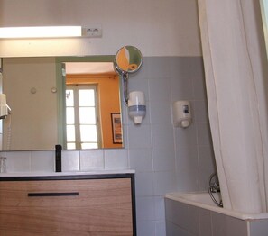 Kamar mandi