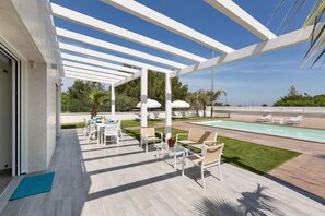 Outdoor dining - Villa Evi (Carovigno)