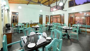 Dining - Blusalzz Escapade Anant Rasa, Shitlakhet (Almora)