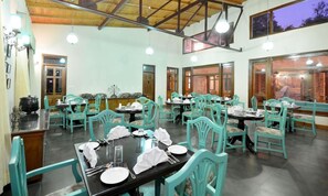 Dining - Blusalzz Escapade Anant Rasa, Shitlakhet (Almora)