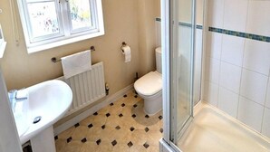 Bathroom - Thistle Cottage (Bury St Edmunds)