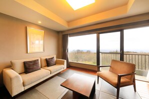 Living area - Nasukogen Hotel View Palace (Nasu)
