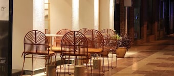 Ozlu Otel