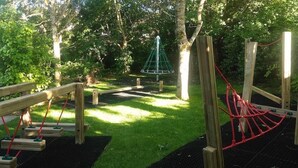 Children’s area - Bookers Cottage (Chipping Norton)
