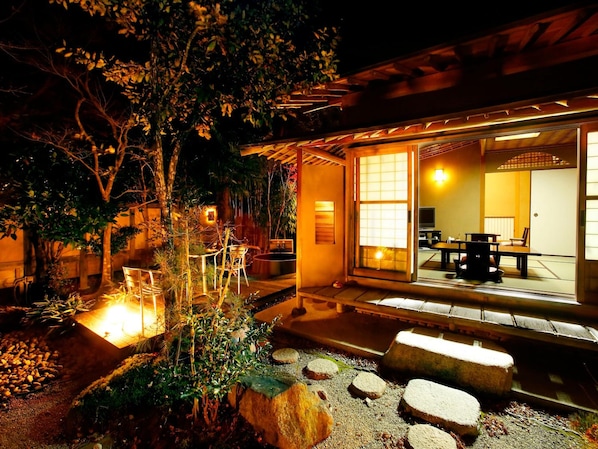 Outdoor dining - Takechiyo Kirishima Bettei (Kirishima)