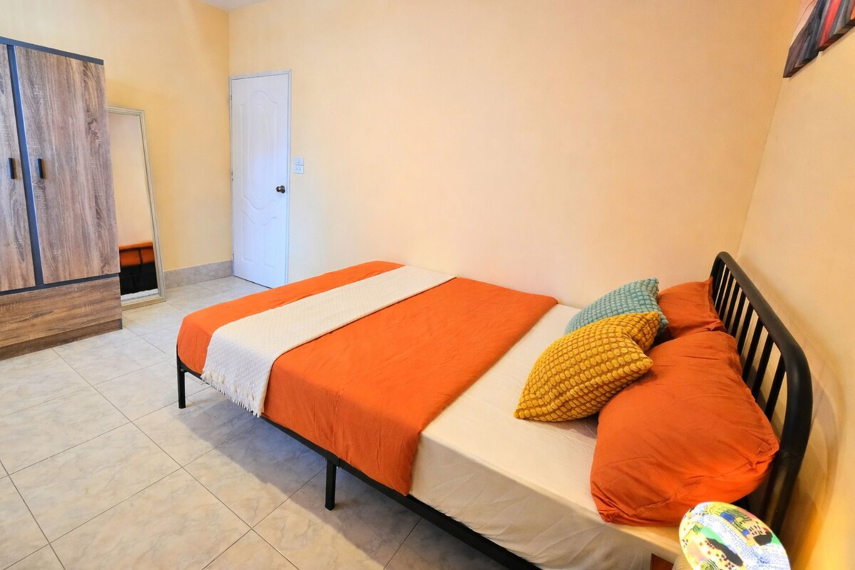 Habitación doble superior, balcón, vistas a la ciudad | Wifi gratis