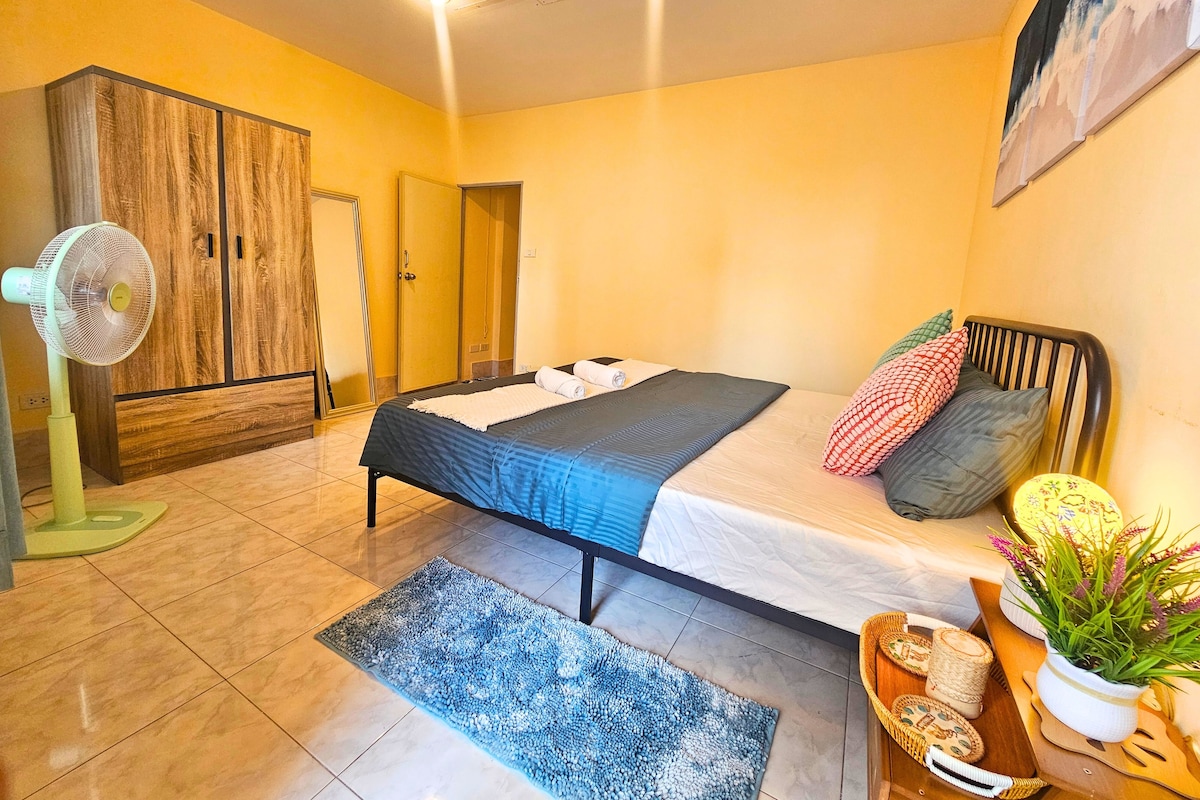 Habitación Deluxe doble, balcón, vistas a la ciudad | Wifi gratis