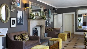 Lobby - Barton Hall Hotel (Kettering)