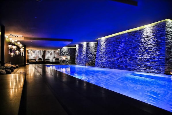 Pool - Hotel Zhero Ischgl Kappl (Kappl)