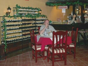 Bar (in der Unterkunft)