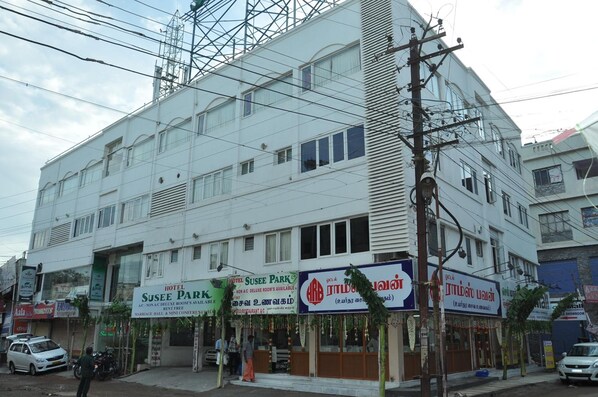 Unclassified image, 1 of 24, button - Hotel Susee Park (Tiruchirappalli)