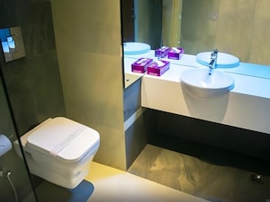 Bathroom - Emarald Hotel Calicut (Kozhikode)