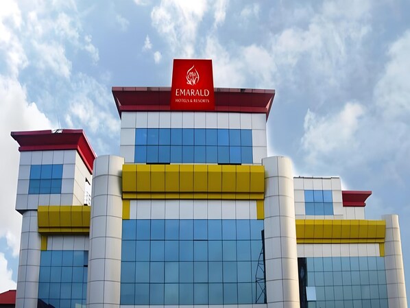 Exterior - Emarald Hotel Calicut (Kozhikode)