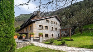 Esterni