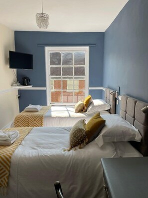 Unclassified image, 3 of 44, button - White Hart Hotel & Restaurant (Whitchurch)