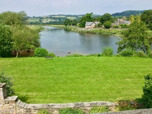 Property grounds - Aberllynfi House (Hereford)