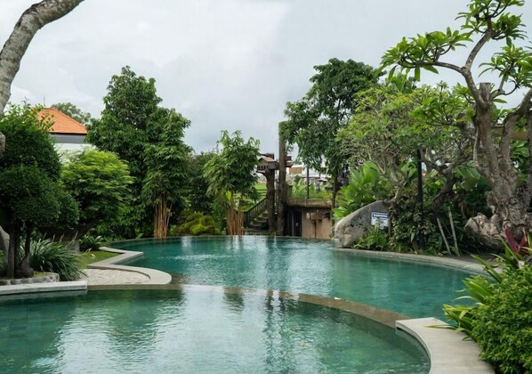 Unclassified image, 1 of 51, button - Taulan Villa and Restaurant (Keroboken Kelod)