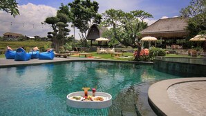 Unclassified image, 5 of 51, button - Taulan Villa and Restaurant (Keroboken Kelod)