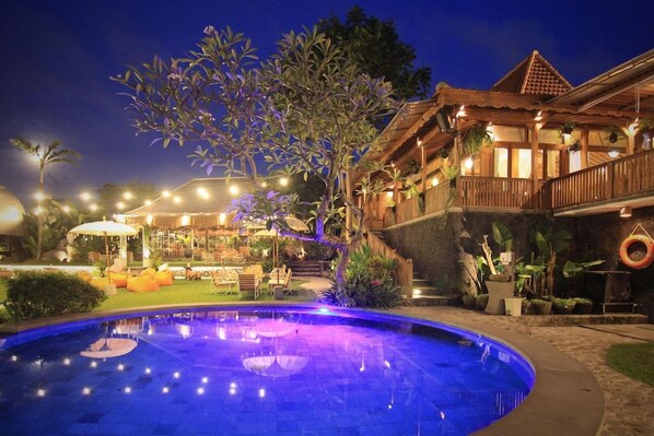 รูปภาพที่ไม่ได้จัดประเภท, 1 จาก 52, ปุ่ม