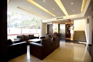 Lobby - Hotel Sach Regency (Anand)