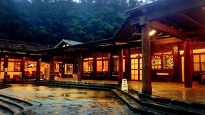 Exterior - Xitou Youth Activity Center Hostel (Lugu)