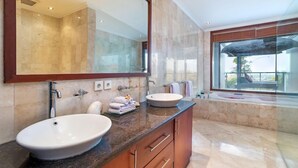 Ảnh chưa phân loại, 3 trong số 27 ảnh, nút