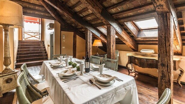 Unclassified image, 1 of 26, button - The Venetian Penthouse (Venice)