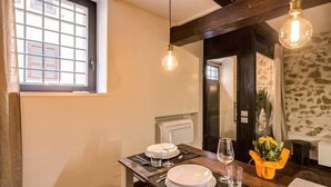 Dining - Trinita dei Monti Superior Suite (Rome)