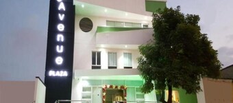 Hotel Ayenda 56 Avenue Plaza 1322