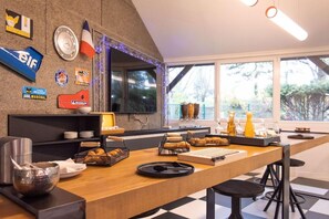 Unclassified image, 4 of 41, button - Enzo Hotels Trappes by Kyriad Direct (Trappes)