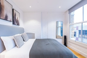 Room - Farringdon Residence (London)