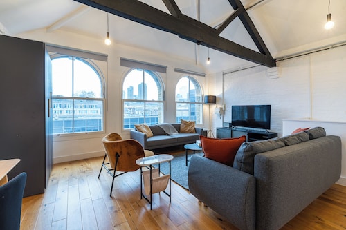 Farringdon Residence
