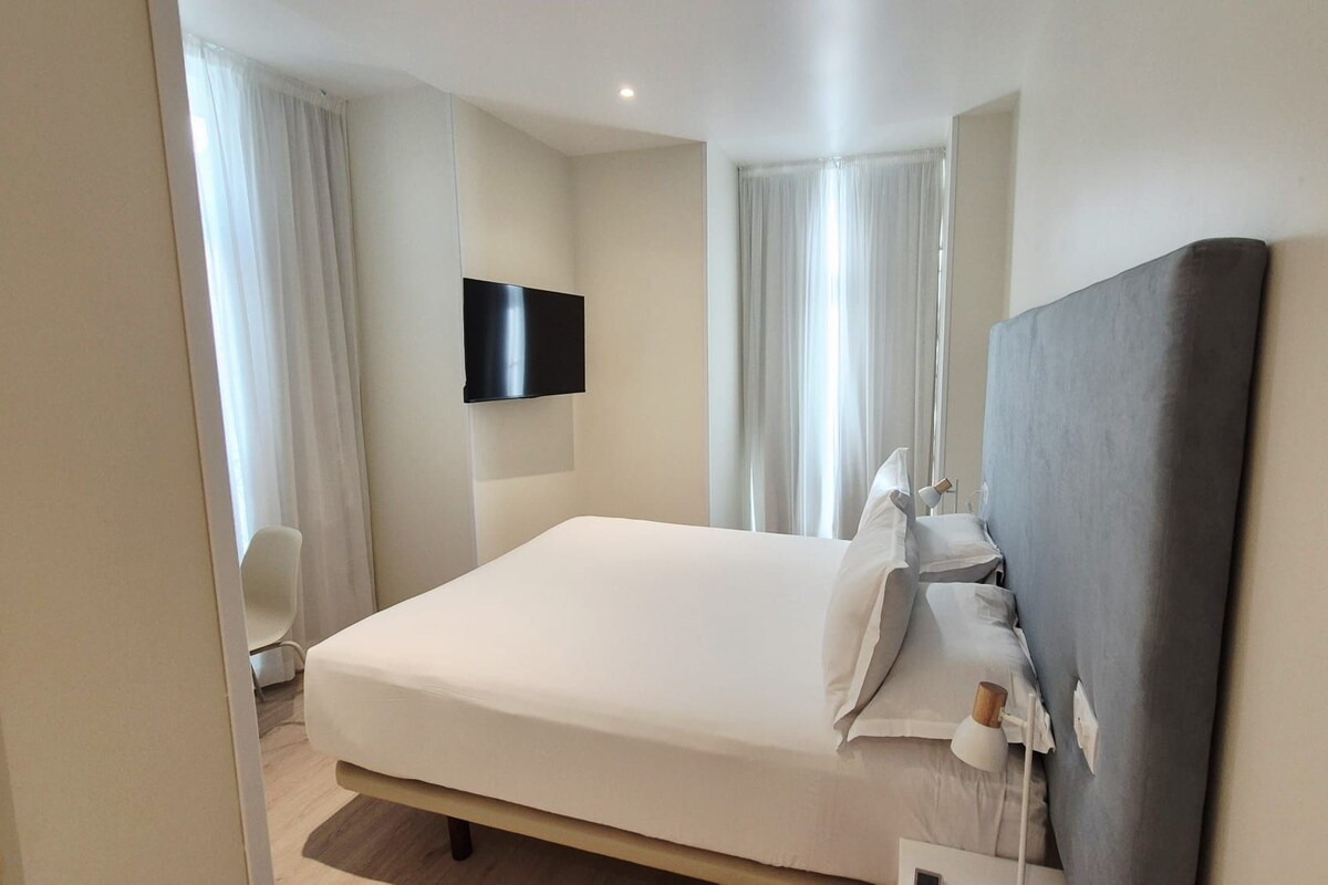 Standard Double or Twin Room | Meja, Wi-fi percuma 
