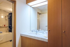 Bathroom - Hotel Kumamoto Terrace (Kumamoto)