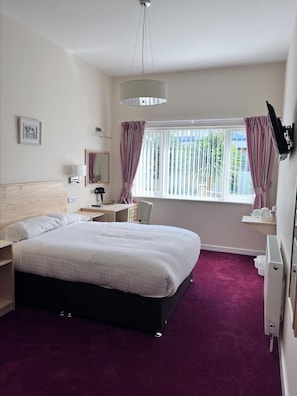 Room - Templestowe Hotel, Number One for Entertainment in Torquay (Torquay)