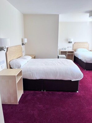 Room - Templestowe Hotel, Number One for Entertainment in Torquay (Torquay)