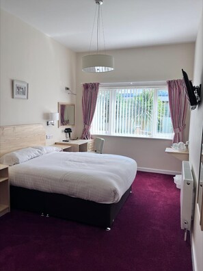 Room - Templestowe Hotel, Number One for Entertainment in Torquay (Torquay)