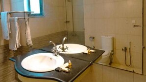 Unclassified image, 2 of 10, button - Renaissance Hotel Islamabad (Islamabad)