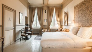Unclassified image, 3 of 26, button - B&B Barabas (Bruges)