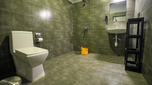Bathroom - Sort By Stays, Siolim (Siolim)