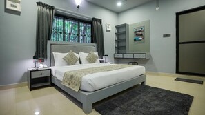 Room - Sort By Stays, Siolim (Siolim)