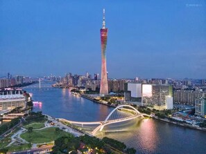 Unclassified image, 4 of 11, button - Guangzhou Airport Penguin Hotel (Guangzhou)