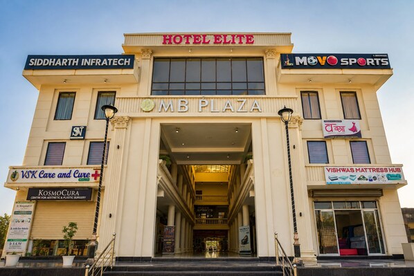 Property entrance - Xenious Elite Inn (Greater Noida)