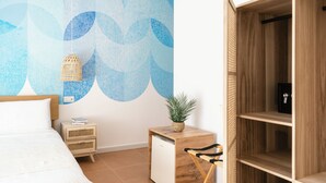 Comfort Room, 1 King Bed, Balcony, Courtyard View - Calima Guest House (Napoli)